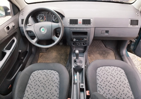 Skoda Fabia cena 2500 przebieg: 169622, rok produkcji 2004 z Pszczyna małe 37